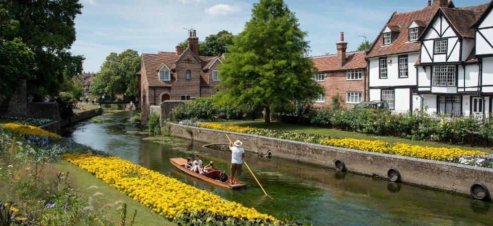 Cosy Coach House Garden Apartment By The Sea, Own Entrance Door, Garden Terrace With Exclusive Rear Door Access & Free Reserved Parking Space Only 2 Mtrs From Your Apt Door! Early Checkin From 3Pm And Late Check Out Till 11Am Available! Broadstairs Eksteriør billede